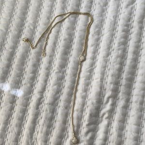 Kendra Scott necklace